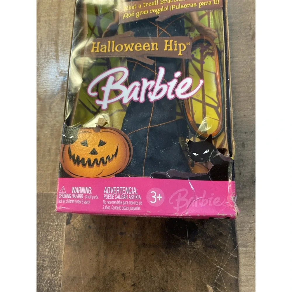 2006 Halloween Hip Barbie African American New In Box With Bracelets Accessories